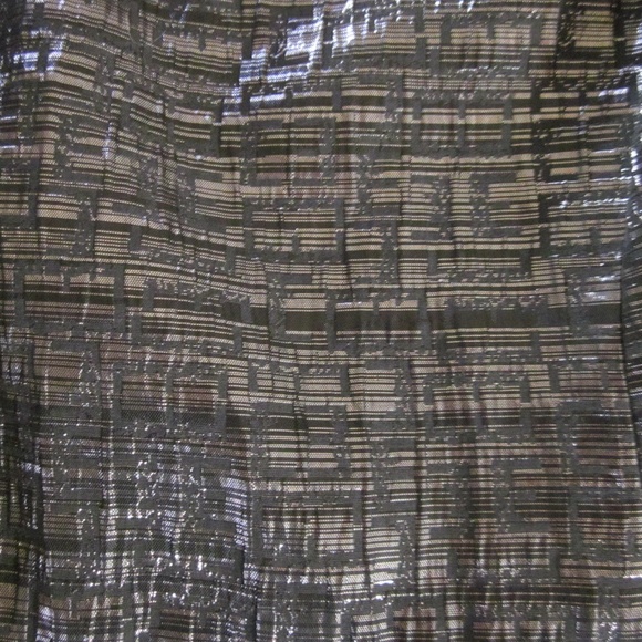 YA Los Angeles S Silver Peplum Tank - Picture 3 of 5